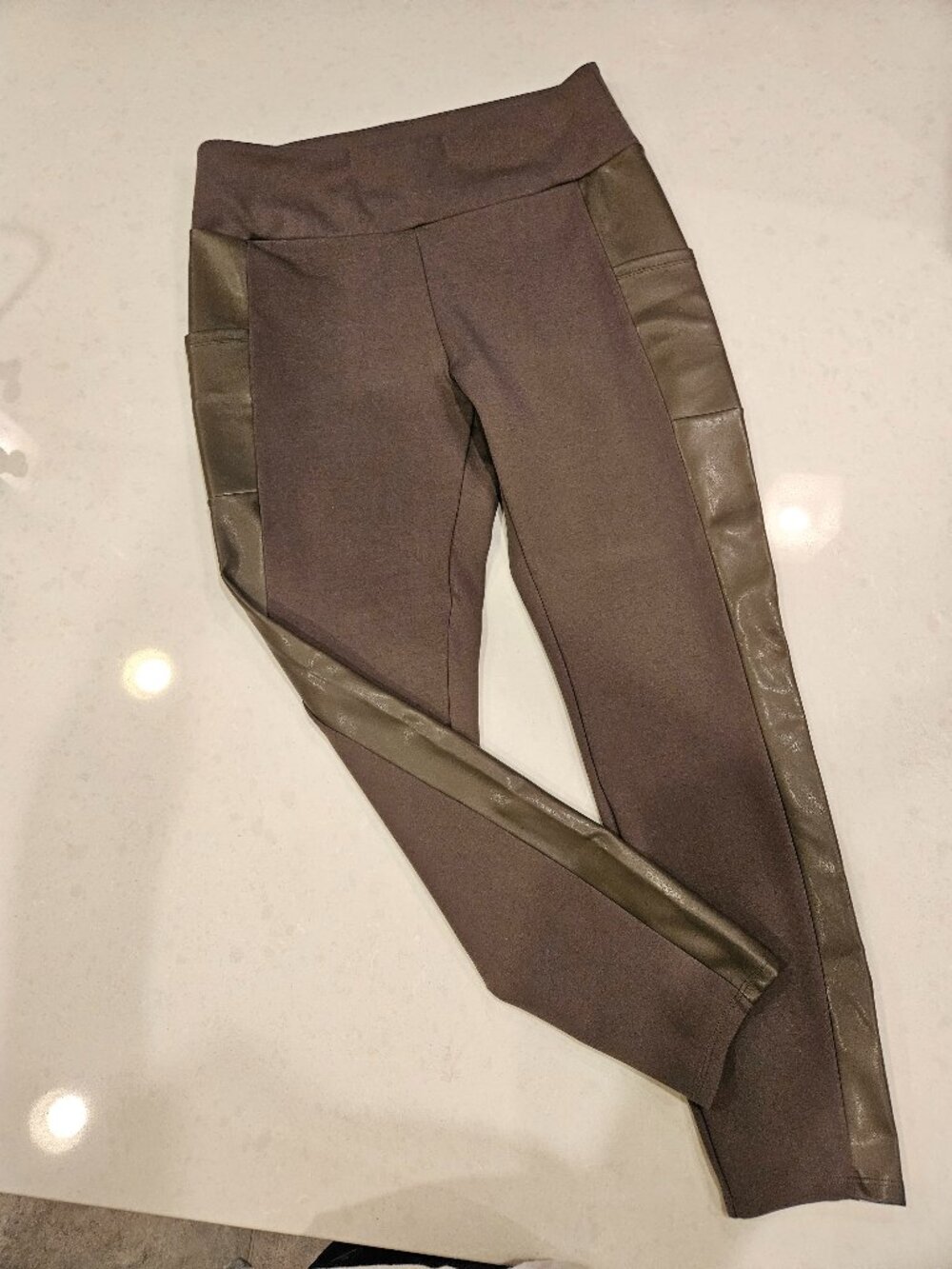 G by Giuliana Tuxedo Stripe Faux Leather Leggings - Olive Green - Size L